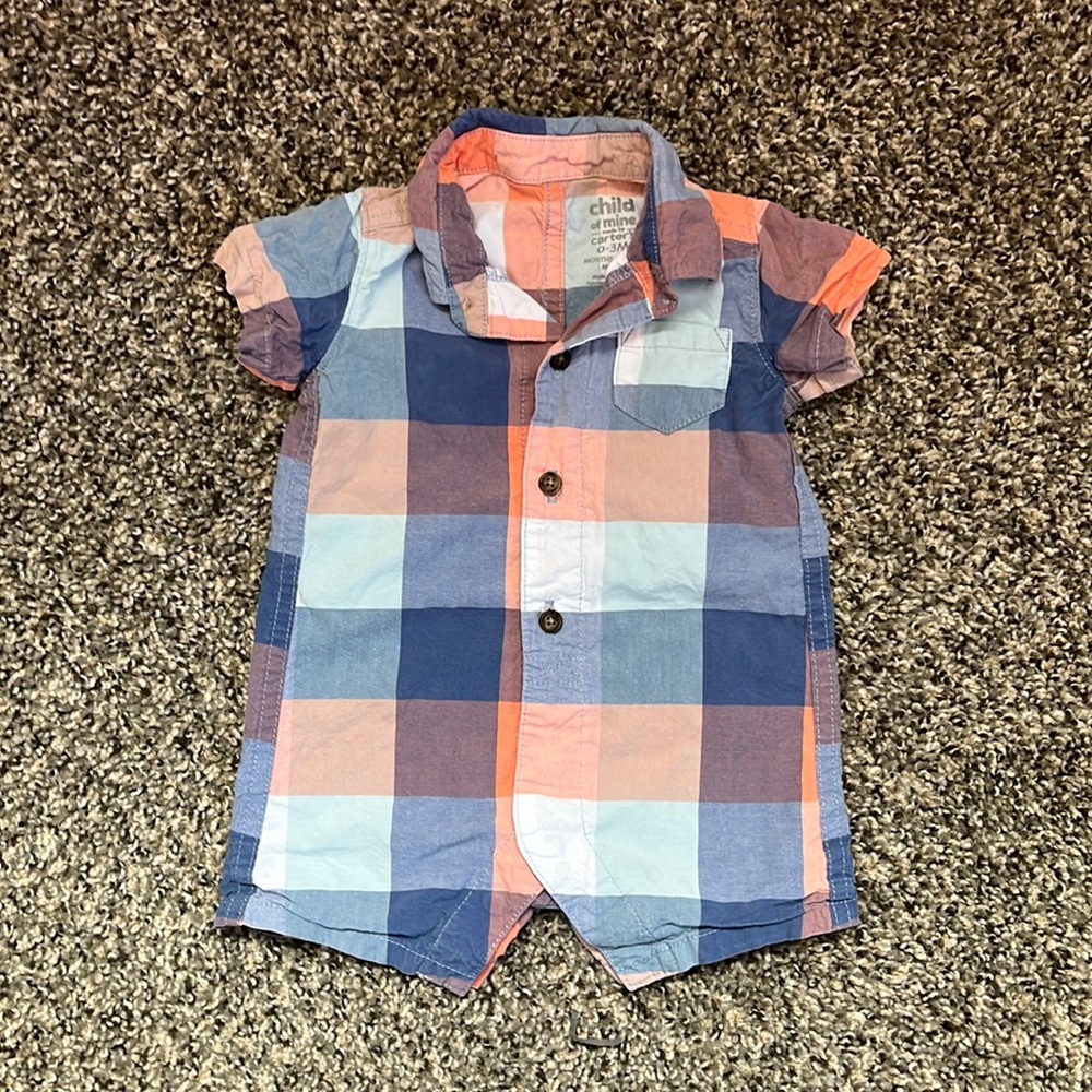 LIKE NEW-Carter’s 0-3 month outfit